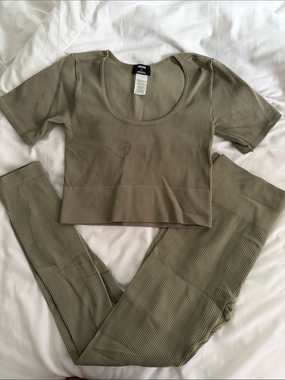 Ardene Ribbed Scoop Crop Top & High-Waist Leggings Set - Olive Green